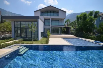 Muhteşem Ovacık lüks beş yatak odalı özel villa